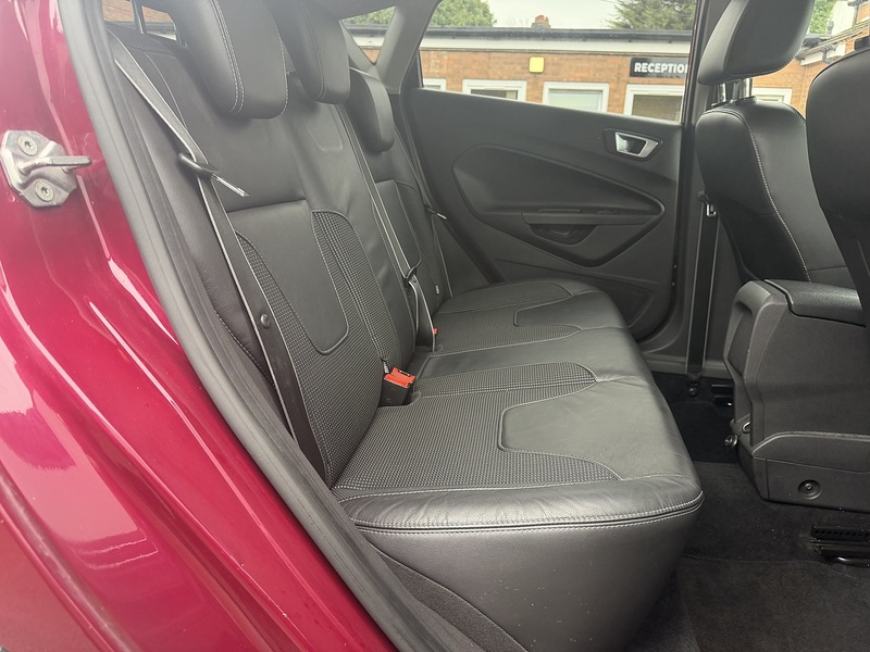 Ford Fiesta 1.0T EcoBoost Titanium X Hatchback 5dr Petrol Powershift Euro 5 (100 ps) - U2399