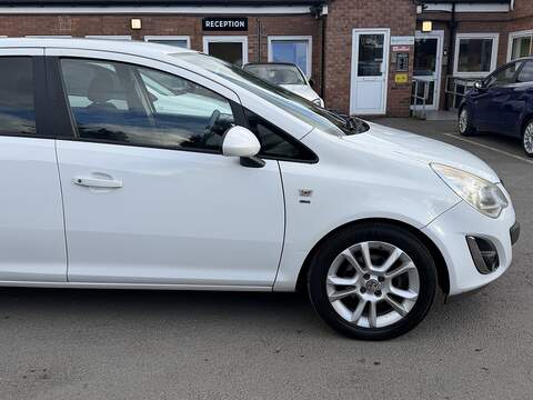 Vauxhall Corsa 1.4 16V SXi Hatchback 5dr Petrol Auto Euro 5 (A/C) (100 ps) - U2400