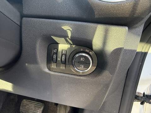 Vauxhall Corsa 1.4 16V SXi Hatchback 5dr Petrol Auto Euro 5 (A/C) (100 ps) - U2400