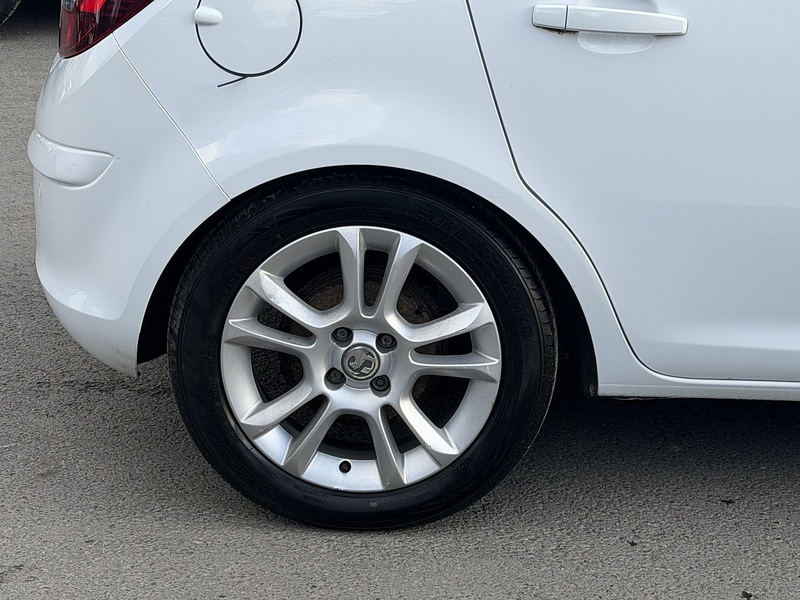 Vauxhall Corsa 1.4 16V SXi Hatchback 5dr Petrol Auto Euro 5 (A/C) (100 ps) - U2400