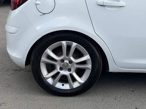 Vauxhall Corsa 1.4 16V SXi Hatchback 5dr Petrol Auto Euro 5 (A/C) (100 ps) - U2400