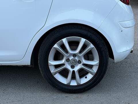 Vauxhall Corsa 1.4 16V SXi Hatchback 5dr Petrol Auto Euro 5 (A/C) (100 ps) - U2400