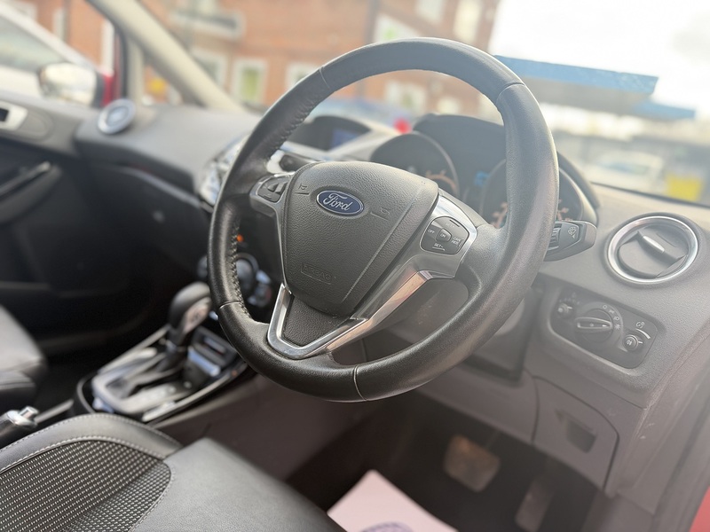 Ford Fiesta 1.0T EcoBoost Titanium X Hatchback 5dr Petrol Powershift Euro 6 (100 ps) - U2402