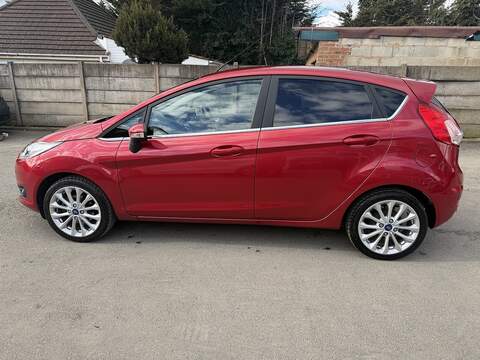 Ford Fiesta 1.0T EcoBoost Titanium X Hatchback 5dr Petrol Powershift Euro 6 (100 ps) - U2402