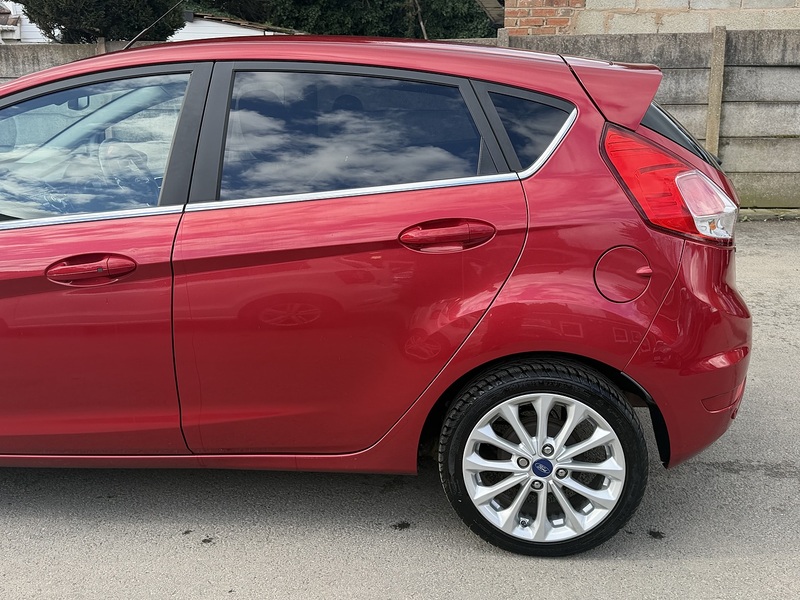 Ford Fiesta 1.0T EcoBoost Titanium X Hatchback 5dr Petrol Powershift Euro 6 (100 ps) - U2402