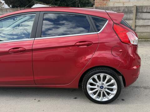 Ford Fiesta 1.0T EcoBoost Titanium X Hatchback 5dr Petrol Powershift Euro 6 (100 ps) - U2402