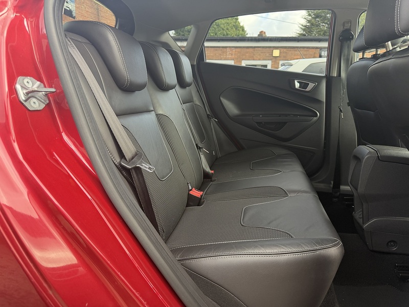 Ford Fiesta 1.0T EcoBoost Titanium X Hatchback 5dr Petrol Powershift Euro 6 (100 ps) - U2402