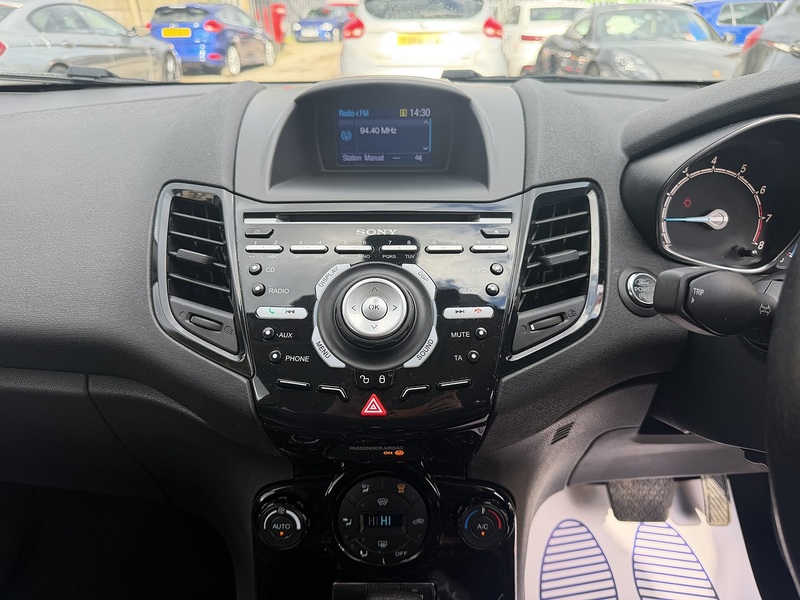 Ford Fiesta 1.0T EcoBoost Titanium X Hatchback 5dr Petrol Powershift Euro 6 (100 ps) - U2402