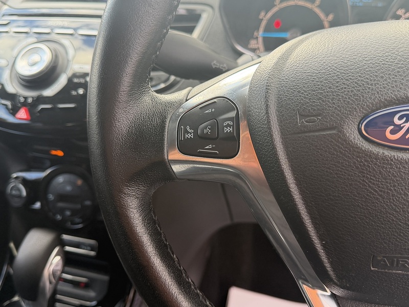 Ford Fiesta 1.0T EcoBoost Titanium X Hatchback 5dr Petrol Powershift Euro 6 (100 ps) - U2402