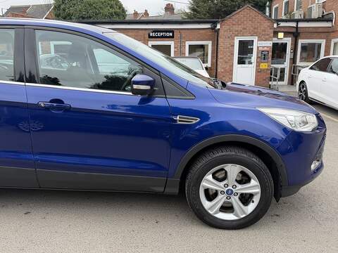 Ford Kuga 1.5T EcoBoost Zetec SUV 5dr Petrol Auto AWD Euro 6 (s/s) (182 ps) - U2404