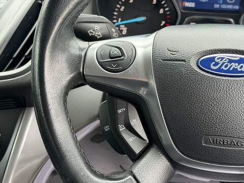 Ford Kuga 1.5T EcoBoost Zetec SUV 5dr Petrol Auto AWD Euro 6 (s/s) (182 ps) - U2404