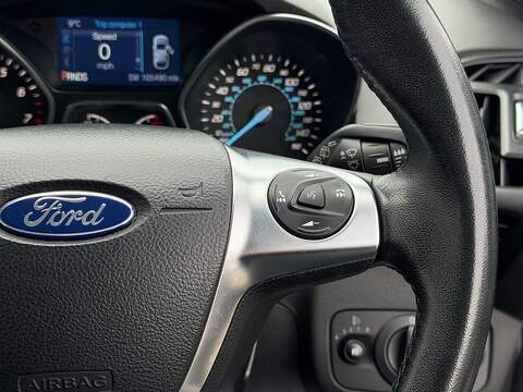 Ford Kuga 1.5T EcoBoost Zetec SUV 5dr Petrol Auto AWD Euro 6 (s/s) (182 ps) - U2404