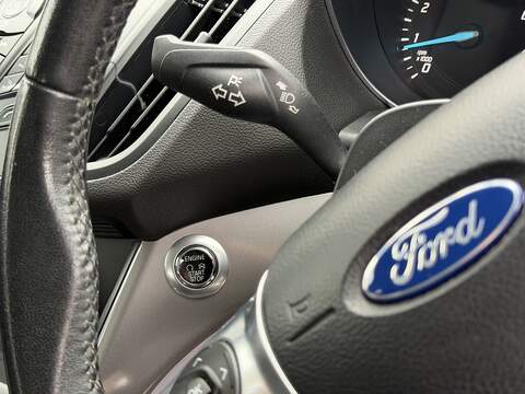 Ford Kuga 1.5T EcoBoost Zetec SUV 5dr Petrol Auto AWD Euro 6 (s/s) (182 ps) - U2404