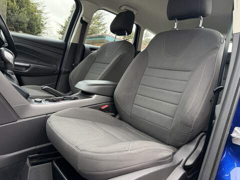 Ford Kuga 1.5T EcoBoost Zetec SUV 5dr Petrol Auto AWD Euro 6 (s/s) (182 ps) - U2404