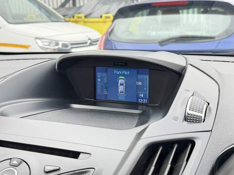 Ford Kuga 1.5T EcoBoost Zetec SUV 5dr Petrol Auto AWD Euro 6 (s/s) (182 ps) - U2404