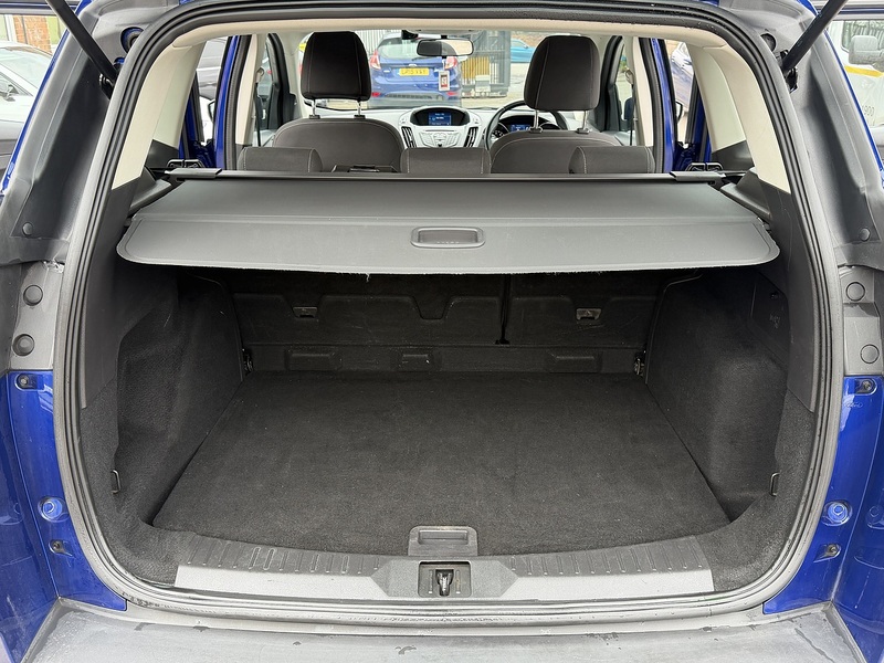 Ford Kuga 1.5T EcoBoost Zetec SUV 5dr Petrol Auto AWD Euro 6 (s/s) (182 ps) - U2404