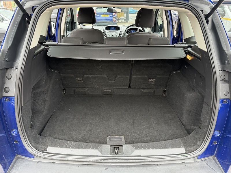 Ford Kuga 1.5T EcoBoost Zetec SUV 5dr Petrol Auto AWD Euro 6 (s/s) (182 ps) - U2404