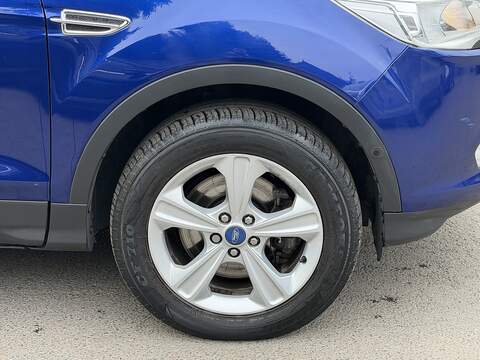 Ford Kuga 1.5T EcoBoost Zetec SUV 5dr Petrol Auto AWD Euro 6 (s/s) (182 ps) - U2404