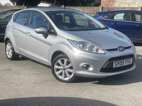 Ford Fiesta 1.4 16v Envy Hatchback 5dr Petrol Manual (155 g/km, 90 bhp)