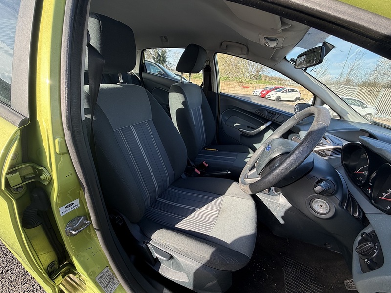 Ford Fiesta Edge - U2406