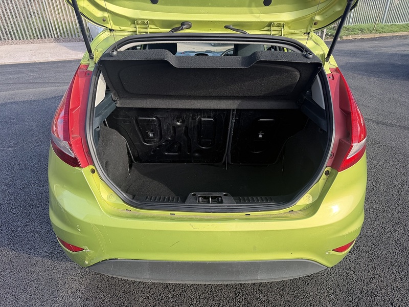 Ford Fiesta Edge - U2406