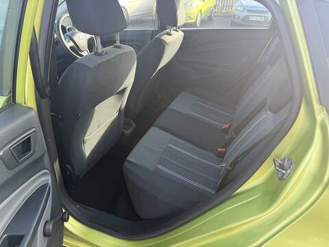 Ford Fiesta Edge - U2406