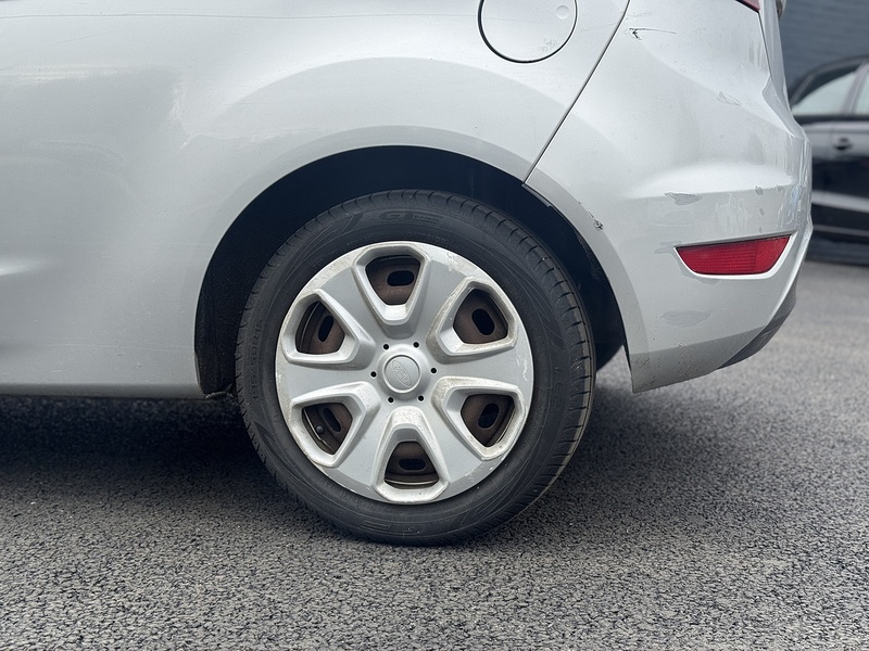 Ford Fiesta Edge - U2407