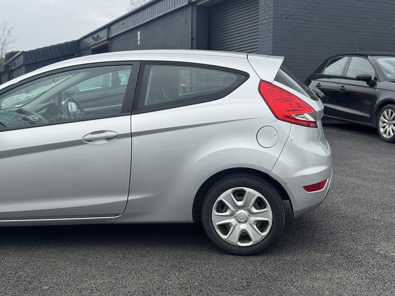 Ford Fiesta Edge - U2407