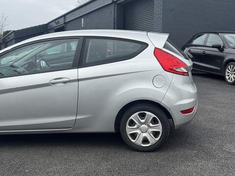 Ford Fiesta Edge - U2407