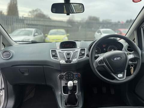 Ford Fiesta Edge - U2407