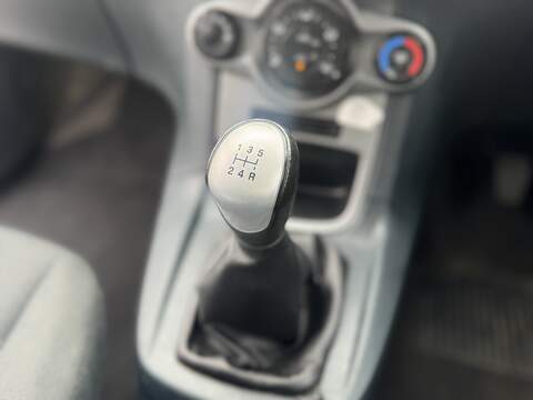 Ford Fiesta Edge - U2407