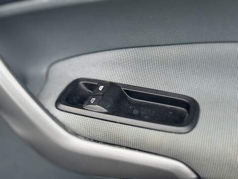 Ford Fiesta Edge - U2407