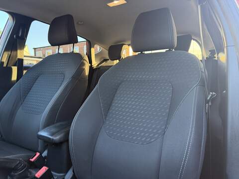Ford Fiesta 1.0T EcoBoost GPF Titanium Hatchback 5dr Petrol Auto Euro 6 (s/s) (100 ps) - U2408