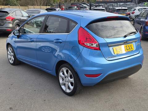 Ford Fiesta 1.6 Titanium Hatchback 5dr Petrol Manual (139 g/km, 118 bhp) - U2409