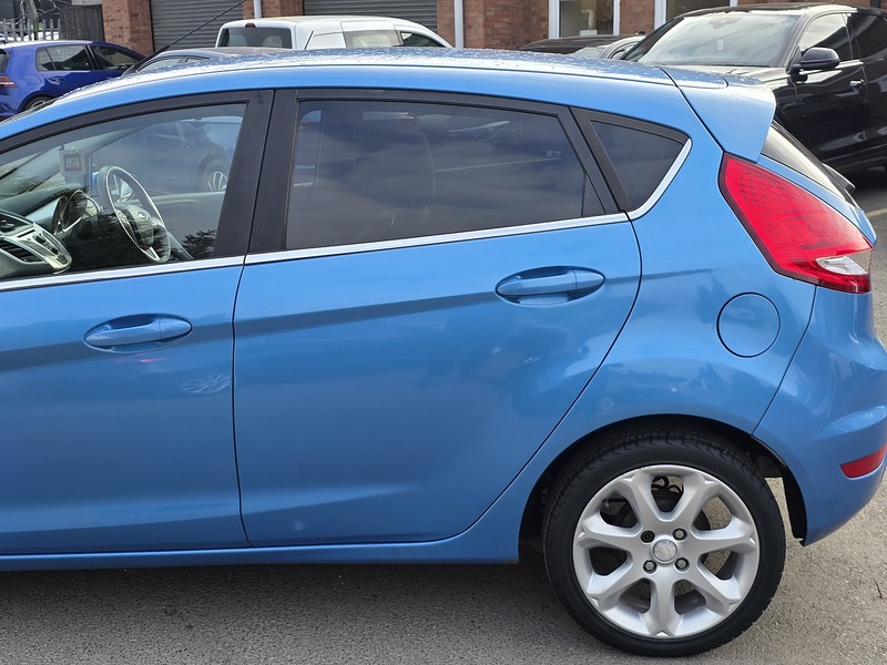 Ford Fiesta 1.6 Titanium Hatchback 5dr Petrol Manual (139 g/km, 118 bhp) - U2409