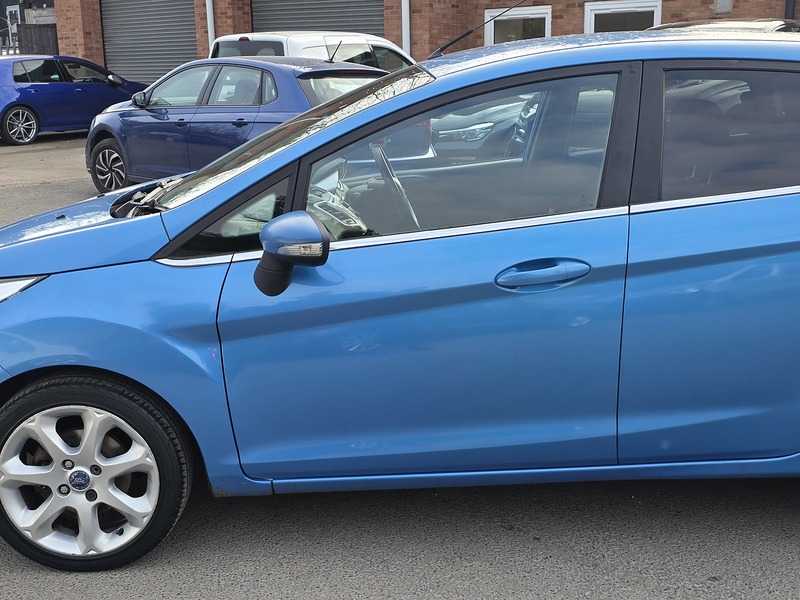Ford Fiesta 1.6 Titanium Hatchback 5dr Petrol Manual (139 g/km, 118 bhp) - U2409