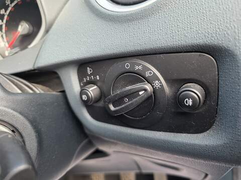 Ford Fiesta 1.6 Titanium Hatchback 5dr Petrol Manual (139 g/km, 118 bhp) - U2409