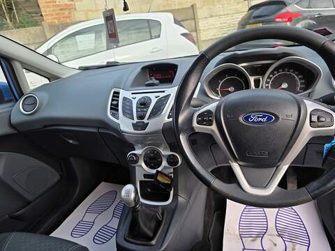 Ford Fiesta 1.6 Titanium Hatchback 5dr Petrol Manual (139 g/km, 118 bhp) - U2409