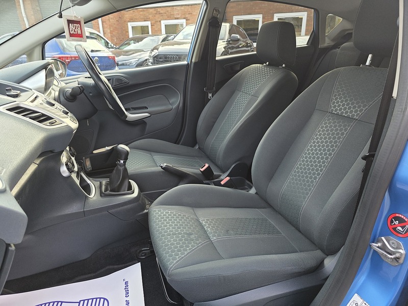 Ford Fiesta 1.6 Titanium Hatchback 5dr Petrol Manual (139 g/km, 118 bhp) - U2409