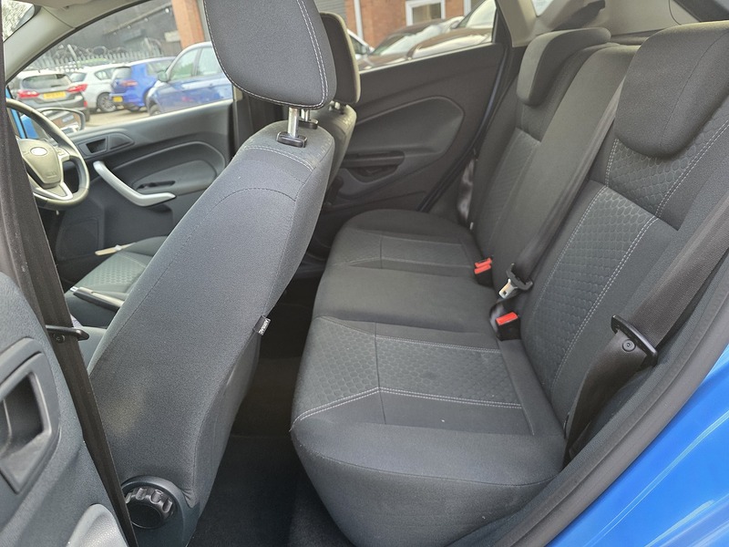 Ford Fiesta 1.6 Titanium Hatchback 5dr Petrol Manual (139 g/km, 118 bhp) - U2409