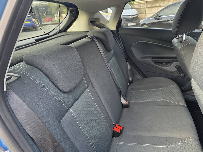 Ford Fiesta 1.6 Titanium Hatchback 5dr Petrol Manual (139 g/km, 118 bhp) - U2409