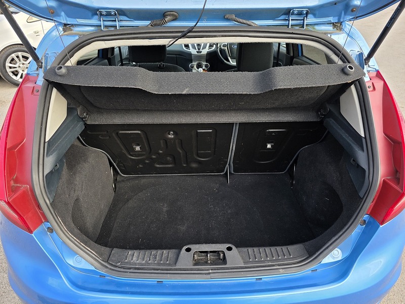 Ford Fiesta 1.6 Titanium Hatchback 5dr Petrol Manual (139 g/km, 118 bhp) - U2409