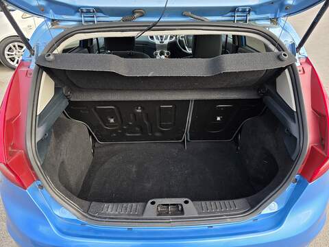 Ford Fiesta 1.6 Titanium Hatchback 5dr Petrol Manual (139 g/km, 118 bhp) - U2409