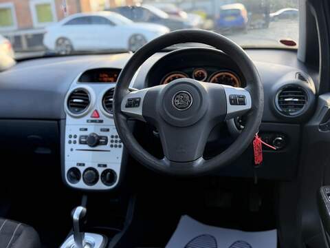 Vauxhall Corsa 1.2i ecoFLEX 16v Exclusiv Hatchback 5dr Petrol Easytronic (119 g/km, 84 bhp) - U2410