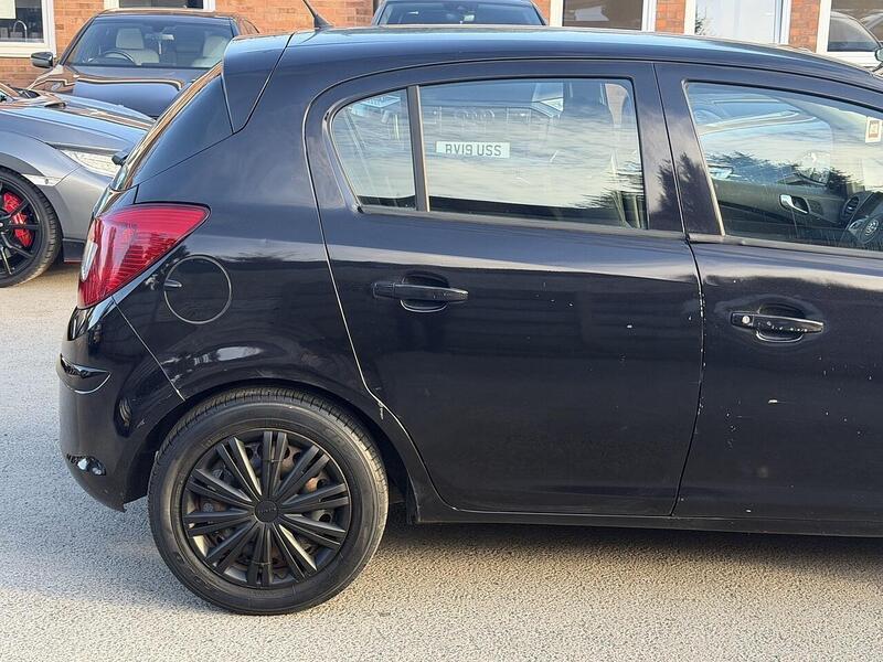 Vauxhall Corsa 1.2i ecoFLEX 16v Exclusiv Hatchback 5dr Petrol Easytronic (119 g/km, 84 bhp) - U2410