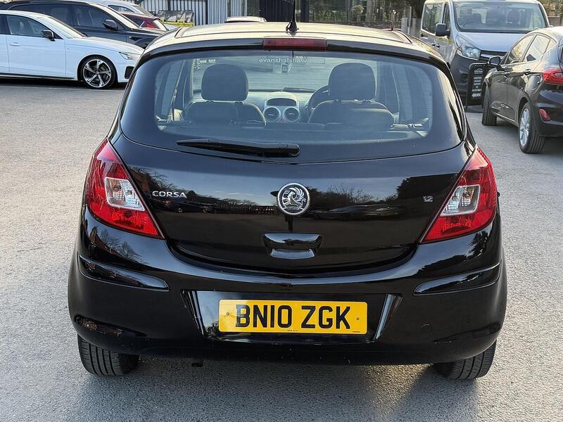 Vauxhall Corsa 1.2i ecoFLEX 16v Exclusiv Hatchback 5dr Petrol Easytronic (119 g/km, 84 bhp) - U2410