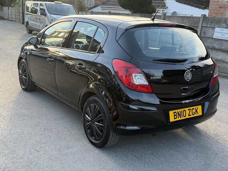 Vauxhall Corsa 1.2i ecoFLEX 16v Exclusiv Hatchback 5dr Petrol Easytronic (119 g/km, 84 bhp) - U2410