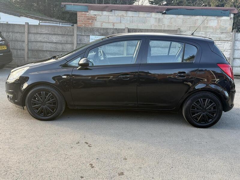 Vauxhall Corsa 1.2i ecoFLEX 16v Exclusiv Hatchback 5dr Petrol Easytronic (119 g/km, 84 bhp) - U2410