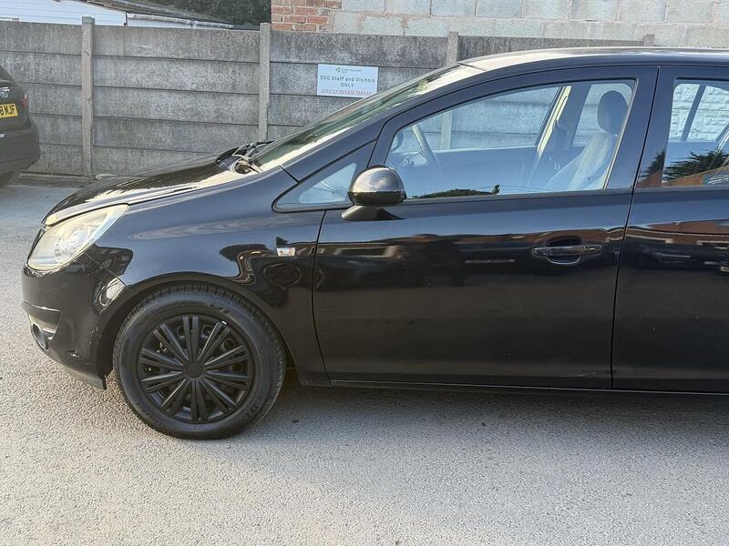 Vauxhall Corsa 1.2i ecoFLEX 16v Exclusiv Hatchback 5dr Petrol Easytronic (119 g/km, 84 bhp) - U2410