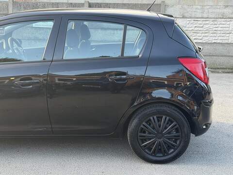 Vauxhall Corsa 1.2i ecoFLEX 16v Exclusiv Hatchback 5dr Petrol Easytronic (119 g/km, 84 bhp) - U2410